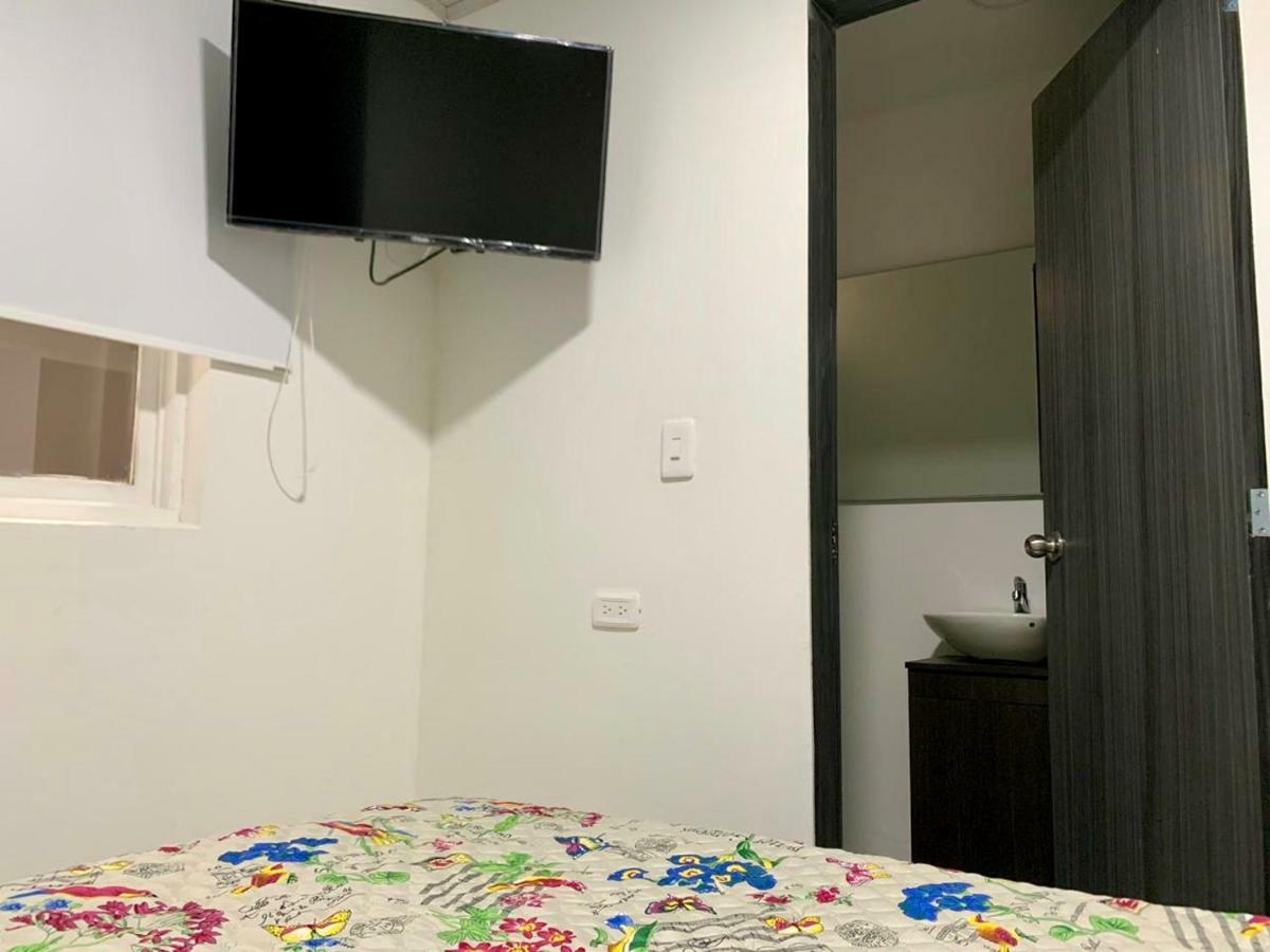 Aloha Hostel ボゴタ エクステリア 写真